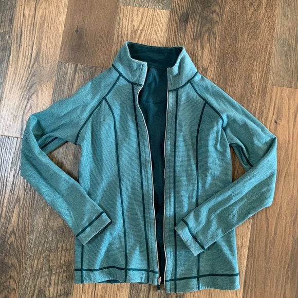Women's Teal Solid/ Teal & Blue Striped Reversible Long Sleeve Jacket with Zip - Picture 6 of 7
